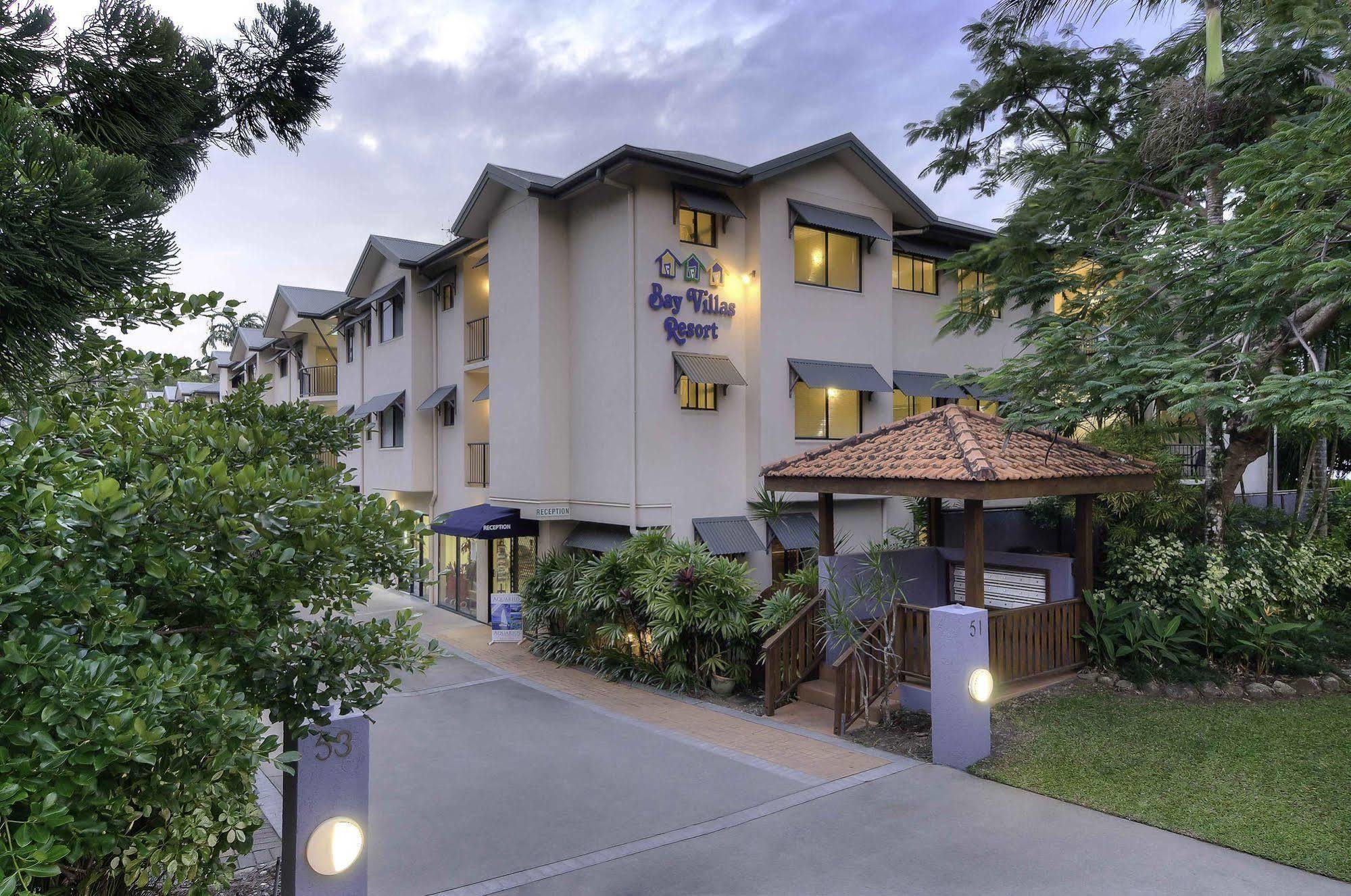 Bay Villas Resort Port Douglas Exteriör bild