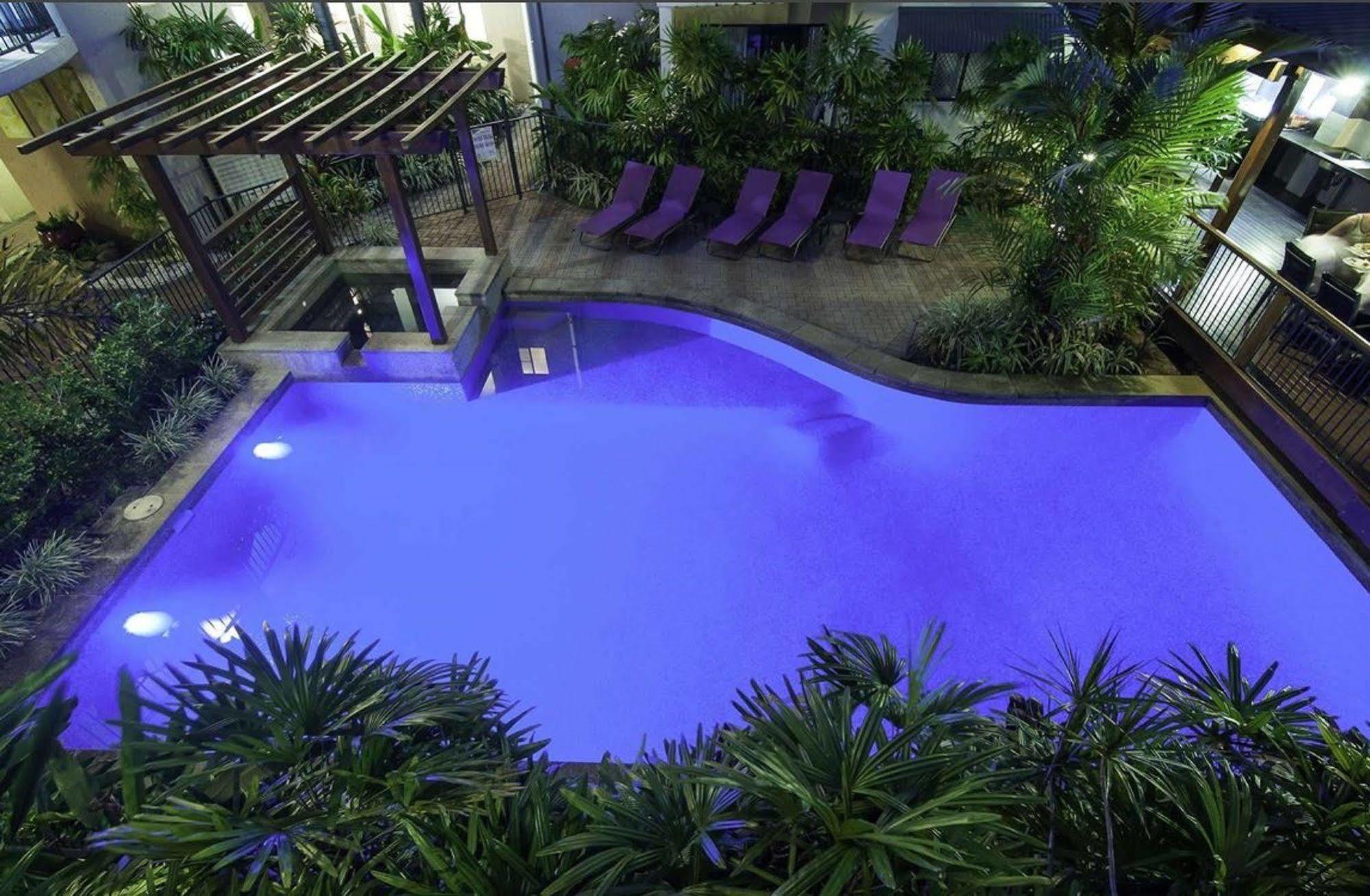 Bay Villas Resort Port Douglas Exteriör bild