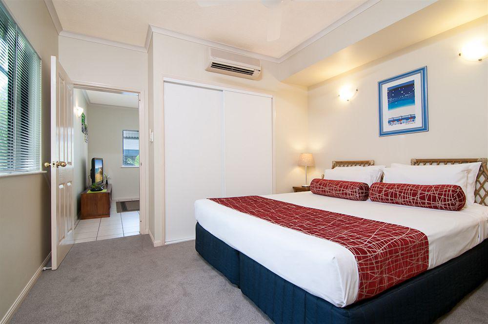 Bay Villas Resort Port Douglas Exteriör bild
